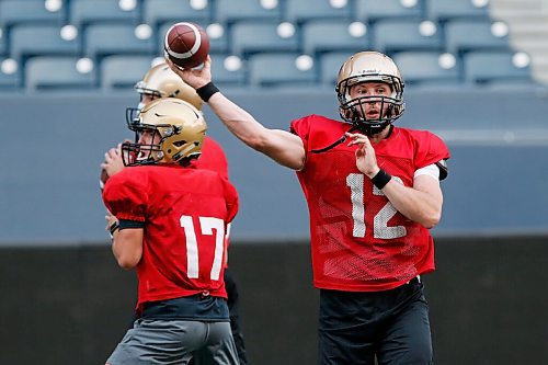 JOHN WOODS / WINNIPEG FREE PRESS
University of Manitoba Bison Des Catellier (12) at practice  Thursday, September 9, 2021. 

Reporter: Allen