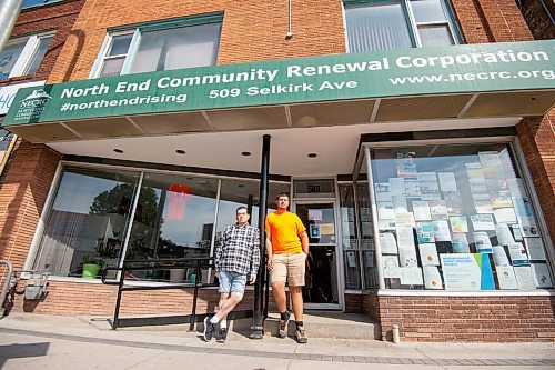 MIKE SUDOMA / Winnipeg Free Press
John Morissette Of Fearless R2W and Daniel Waycik of Persons Community Solutions, stand outside of the North End Community Renewal Corporation building Friday afternoon. 
September 10, 2021