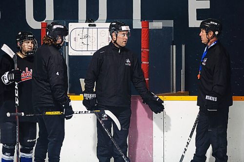 JOHN WOODS / WINNIPEG FREE PRESS
Tyler Metcalfe, coach of the Sturgeon Heights Huskies runs practice at Keith Bodley Arena in Winnipeg Monday, September 13, 2021. 

Reporter: Sawatzky