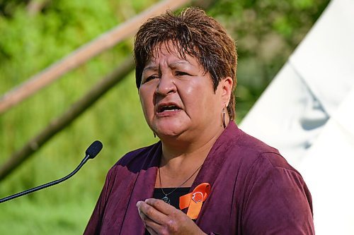 MIKE DEAL / WINNIPEG FREE PRESS
Shirley Robinson, Liberal candidate for Churchill-Keewatinook Askiederal speaks during a Liberal announcement at the current home of the National Centre for Truth and Reconciliation located at 177 Dysart Road on the UofM campus, Tuesday morning. The Liberal candidates gathered to announce funding towards the construction of a permanent home for the National Centre for Truth and Reconciliation.
210914 - Tuesday, September 14, 2021.