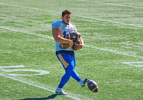 MIKE DEAL / WINNIPEG FREE PRESS
Winnipeg Blue Bombers Marc Liegghio (13) during practice at IG Field Tuesday morning.
210914 - Tuesday, September 14, 2021.