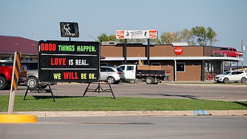 JOHN WOODS / WINNIPEG FREE PRESS
Street signage at a local business in Winkler Wednesday, September 15, 2021. Many in southern Manitoba region do not agree with COVID-19 vaccines, masks and vaccine passports.

Reporter: Abas