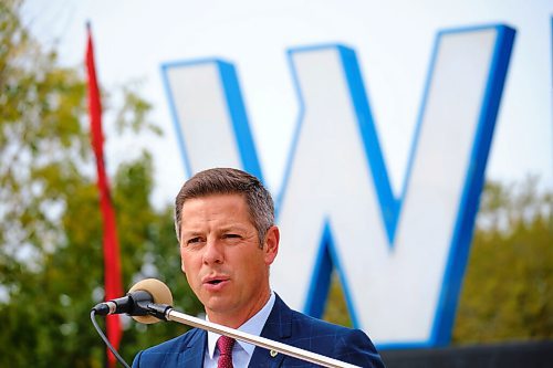 MIKE DEAL / WINNIPEG FREE PRESS
Mayor Brian Bowman speaks in front of the Winnipeg sign at The Forks during the launch of the 30th anniversary of the Duckworth Challenge which re-ignits the annual rivalry series between the two Winnipeg universities that now includes men's and women's basketball, men's and women's volleyball, and women's soccer.
210920 - Monday, September 20, 2021.