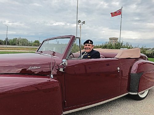 Canstar Community News Bob Beach, a member of the Henderson Legion, donated his 1946 Lincoln Continental convertible to the Masonic Foundation of Manitoba on Sept. 15. The former pace-car of the 1946 Indianapolis 500, is valued at $135,000. (SHELDON BIRNIE/CANSTAR/THE HERALD)