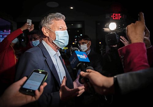 JESSICA LEE/WINNIPEG FREE PRESS

Liberal candidate Terry Duguid arrives at Nicolinos Restaurant to celebrate after winning in his riding in Winnipeg South on September 20, 2021.

Reporter: Joyanne

