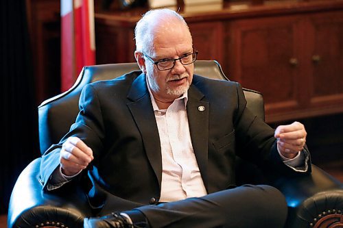 JOHN WOODS / WINNIPEG FREE PRESS
Manitoba Premier Kelvin Goertzen is photographed during an interview in his legislative office in Winnipeg Wednesday, September 22, 2021. 

Reporter: Lett