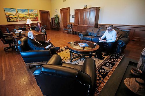 JOHN WOODS / WINNIPEG FREE PRESS
Manitoba Premier Kelvin Goertzen is photographed during an interview in his legislative office in Winnipeg Wednesday, September 22, 2021. 

Reporter: Lett