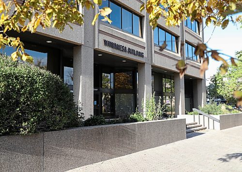 JESSICA LEE / WINNIPEG FREE PRESS

The Wawanesa Mutual Insurance Headquarters at Broadway and Main is photographed on September 23, 2021.

Reporter: Martin