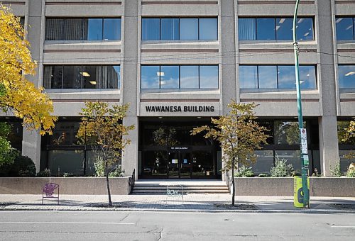 JESSICA LEE / WINNIPEG FREE PRESS

The Wawanesa Mutual Insurance Headquarters at Broadway and Main is photographed on September 23, 2021.

Reporter: Martin