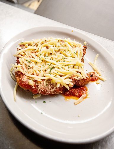 MIKE SUDOMA / Winnipeg Free Press
Sorrentos Chicken Parmesan
September 24, 2021