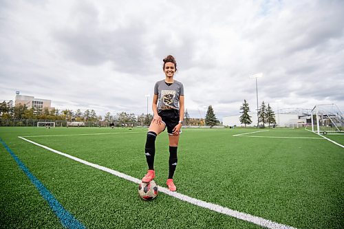 MIKE SUDOMA / Winnipeg Free Press
New U of M Bison Womens Soccer recruit, Bianca Cavalcanti is already making a name for herself after making the move from Brazil to Manitoba.
September 24, 2021