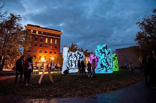 MIKE SUDOMA / Winnipeg Free Press
Nuit Blanche Festival goers checkout the See Hear Speak Inflatable structure at The Cube Saturday night
September 25, 2021