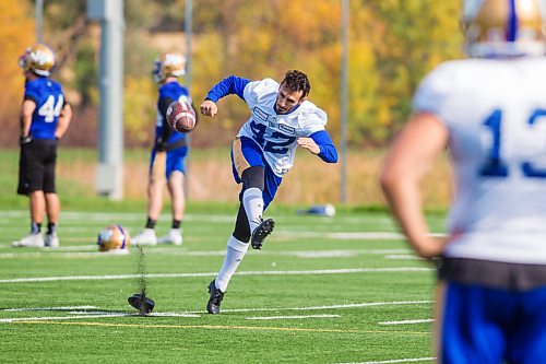 MIKAELA MACKENZIE / WINNIPEG FREE PRESS

Kicker Ali Mourtada (42) at Bombers practice in Winnipeg on Monday, Sept. 27, 2021.  For Taylor Allen story.
Winnipeg Free Press 2021.