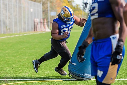 MIKAELA MACKENZIE / WINNIPEG FREE PRESS

Steven Richardson (98) at Bombers practice in Winnipeg on Monday, Sept. 27, 2021.  For Taylor Allen story.
Winnipeg Free Press 2021.