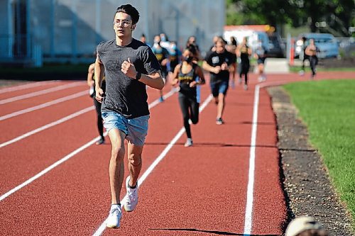 Canstar Community News Students at Garden City Collegiate break in their brand new rubberized running track. (CODY SELLAR / CANSTAR COMMUNITY NEWS / TIMES)
