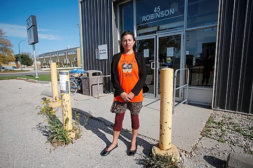 JOHN WOODS / WINNIPEG FREE PRESS
Rachel Sansregret, new CEO of Indian and Metis Friendship Centre, is photographed outside the now defunk centre on Robinson in Winnipeg Monday, September 27, 2021. The centre has fallen under hard times, but Sansregret is committed to resurrecting the centre and its ideals.


Reporter: Sinclair