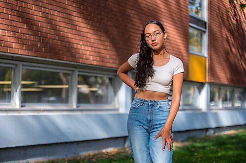 MIKAELA MACKENZIE / WINNIPEG FREE PRESS

Miyawata Stout, who responded to the bullet point in poll that her generation has much better idea of hope for their lives than previous generations, poses for a portrait in front of Kelvin High School in Winnipeg on Monday, Sept. 27, 2021. For --- story.
Winnipeg Free Press 2021.