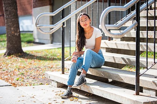 MIKAELA MACKENZIE / WINNIPEG FREE PRESS

Miyawata Stout, who responded to the bullet point in poll that her generation has much better idea of hope for their lives than previous generations, poses for a portrait in front of Kelvin High School in Winnipeg on Monday, Sept. 27, 2021. For --- story.
Winnipeg Free Press 2021.