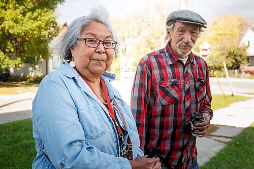 MIKE DEAL / WINNIPEG FREE PRESS
Language activists Pat Ningewance (left) and Roger Roulette (right) at the Manitoba Indigenous Cultural Education Centre, 119 Sutherland, Tuesday afternoon.
See Ben Waldman story
210928 - Tuesday, September 28, 2021.