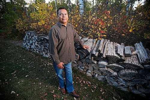 JOHN WOODS / WINNIPEG FREE PRESS
Bradford Bilodeau, a Sixties Scoop survivor, is photographed at his home in Beausejour Tuesday, September 28, 2021. 

Reporter: Sinclair