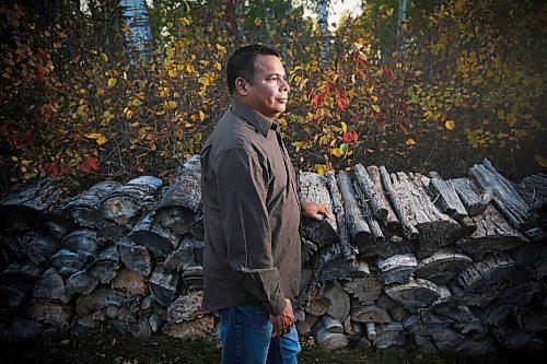 JOHN WOODS / WINNIPEG FREE PRESS
Bradford Bilodeau, a Sixties Scoop survivor, is photographed at his home in Beausejour Tuesday, September 28, 2021. 

Reporter: Sinclair