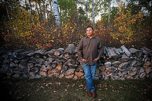 JOHN WOODS / WINNIPEG FREE PRESS
Bradford Bilodeau, a Sixties Scoop survivor, is photographed at his home in Beausejour Tuesday, September 28, 2021. 

Reporter: Sinclair