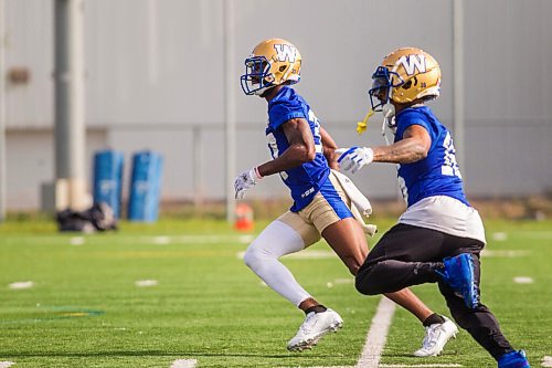 MIKAELA MACKENZIE / WINNIPEG FREE PRESS

Brandon Alexander (37) at Bombers practice in Winnipeg on Wednesday, Sept. 29, 2021. For Jeff story.
Winnipeg Free Press 2021.