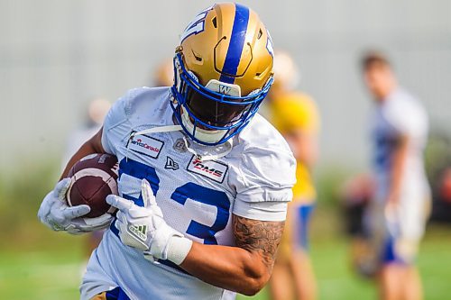 MIKAELA MACKENZIE / WINNIPEG FREE PRESS

Andrew Harris (33) at Bombers practice in Winnipeg on Wednesday, Sept. 29, 2021. For Jeff story.
Winnipeg Free Press 2021.