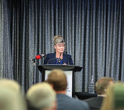 JESSICA LEE / WINNIPEG FREE PRESS

Shelly Glover delivers remarks at the Conservative leaders debate at Norwood Hotel on September 28, 2021.

Reporter: Carol