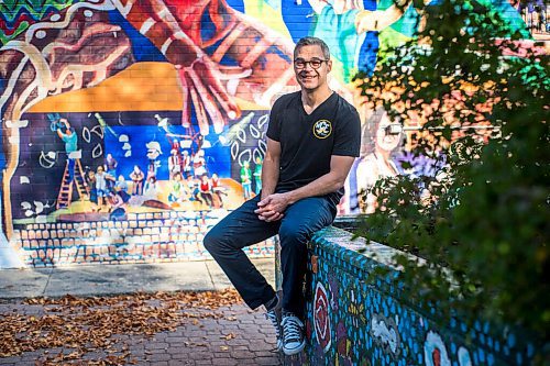 MIKAELA MACKENZIE / WINNIPEG FREE PRESS

Dean Jenkinson, director of the Winnipeg Comedy Festival, poses for a portrait at the Gas Station Theatre in Winnipeg on Thursday, Sept. 30, 2021. The festival starts next week. For Randall King story.
Winnipeg Free Press 2021.