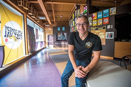 MIKAELA MACKENZIE / WINNIPEG FREE PRESS

Dean Jenkinson, director of the Winnipeg Comedy Festival, poses for a portrait at the Gas Station Theatre in Winnipeg on Thursday, Sept. 30, 2021. The festival starts next week. For Randall King story.
Winnipeg Free Press 2021.