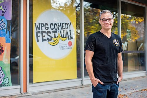 MIKAELA MACKENZIE / WINNIPEG FREE PRESS

Dean Jenkinson, director of the Winnipeg Comedy Festival, poses for a portrait at the Gas Station Theatre in Winnipeg on Thursday, Sept. 30, 2021. The festival starts next week. For Randall King story.
Winnipeg Free Press 2021.