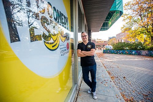 MIKAELA MACKENZIE / WINNIPEG FREE PRESS

Dean Jenkinson, director of the Winnipeg Comedy Festival, poses for a portrait at the Gas Station Theatre in Winnipeg on Thursday, Sept. 30, 2021. The festival starts next week. For Randall King story.
Winnipeg Free Press 2021.