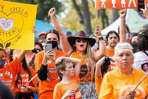 MIKAELA MACKENZIE / WINNIPEG FREE PRESS

A march arrives at St. John's Park from the Canadian Museum for Human Rights on the first National Day for Truth and Reconciliation in Winnipeg on Thursday, Sept. 30, 2021. For --- story.
Winnipeg Free Press 2021.