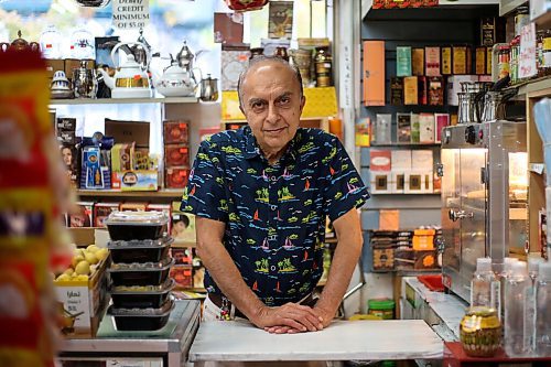 SHANNON VANRAES / WINNIPEG FREE PRESS
Yusuf Abdulrehman owns Winnipegs oldest halal shop, Halal Meat Centre, and was photographed at the store October 1, 2021.