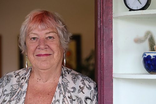SHANNON VANRAES / WINNIPEG FREE PRESS
Linda Taylor, longtime women's rights activist and founding board member of the Women's Health Clinic, at her Winnipeg home on October 1, 2021.