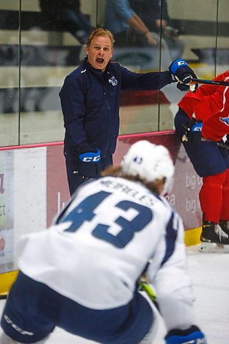 MIKE DEAL / WINNIPEG FREE PRESS
Manitoba Moose' head coach Mark Morrison during practice at MTS Iceplex Monday morning.
211004 - Monday, October 04, 2021.