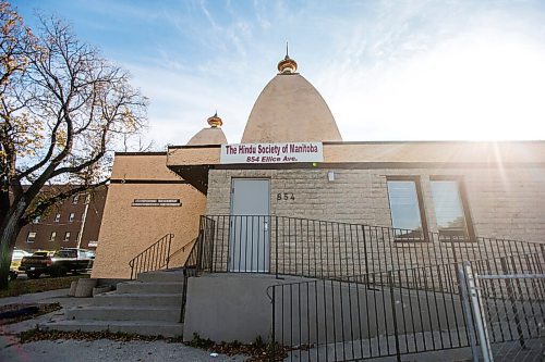 MIKAELA MACKENZIE / WINNIPEG FREE PRESS

The Hindu Temple at 854 Ellice in Winnipeg on Monday, Oct. 4, 2021. The temple is one opening at full capacity for fully-vaccinated patrons. For Brenda story.
Winnipeg Free Press 2021.
