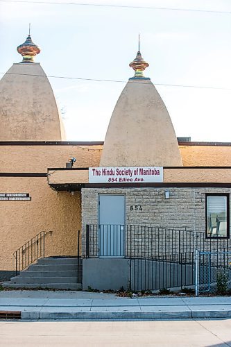 MIKAELA MACKENZIE / WINNIPEG FREE PRESS

The Hindu Temple at 854 Ellice in Winnipeg on Monday, Oct. 4, 2021. The temple is one opening at full capacity for fully-vaccinated patrons. For Brenda story.
Winnipeg Free Press 2021.