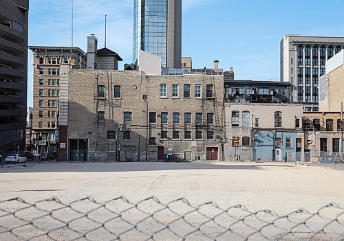 JESSICA LEE / WINNIPEG FREE PRESS

An empty plot of concrete lies at the site of what was once the St. Regis Hotel on October 4, 2021. Sunshine Wood, was last seen there in 2004.

Reporter: Melissa





