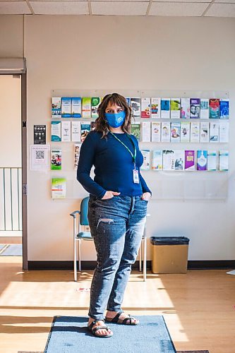 MIKAELA MACKENZIE / WINNIPEG FREE PRESS

Erin Bockstael poses for a portrait at the Women's Health Clinic in Winnipeg on Tuesday, Oct. 5, 2021. For Eva/Jen story.
Winnipeg Free Press 2021.