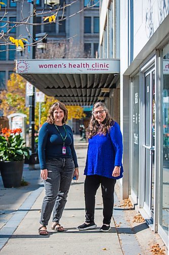 MIKAELA MACKENZIE / WINNIPEG FREE PRESS

Erin Bockstael (left) and Dr. Carol Scurfield pose fo a portrait at the Women's Health Clinic in Winnipeg on Tuesday, Oct. 5, 2021. For Eva/Jen story.
Winnipeg Free Press 2021.