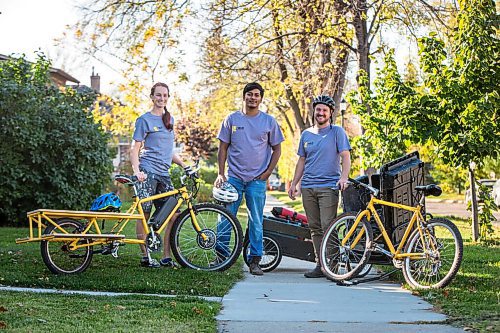 MIKAELA MACKENZIE / WINNIPEG FREE PRESS

Maraleigh Short (left), Shamaun Chowdhury, and Nathaniel De Avila of Velo Renovation (a home renovation collective that uses bicycles as their primary transportation) pose for a portrait in Winnipeg on Thursday, Oct. 7, 2021. For Dave Sanderson story.
Winnipeg Free Press 2021.