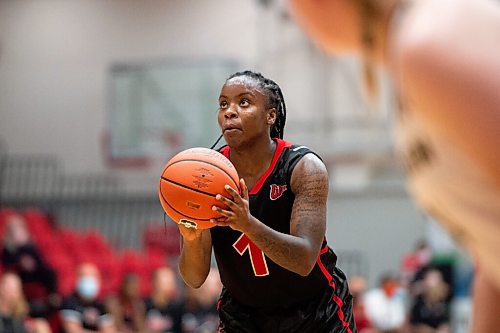 MIKE SUDOMA / Winnipeg Free Press
Wesmen Guard, Kyanna Giles, clears her mind seconds before taking a free throw as the Wesmen take on the Brandon University Bobcats Friday afternoon at the Duckworth Centre
October 8, 2021