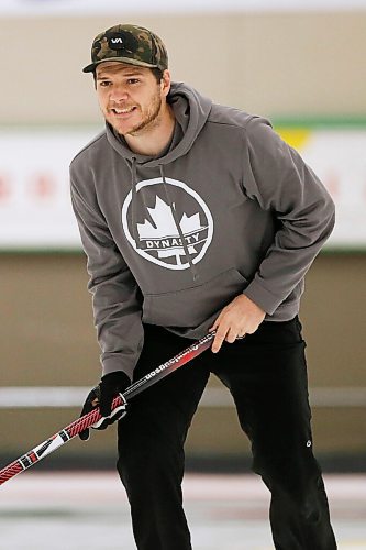 JOHN WOODS / WINNIPEG FREE PRESS
Alex Forest plays Sean Grassie in the Provincial Mixed Curling Championship at the Granite Curling Club in Winnipeg Monday, October 11, 2021. 

Reporter: ?