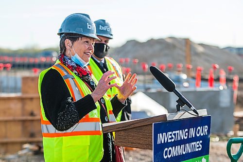 MIKAELA MACKENZIE / WINNIPEG FREE PRESS

Pembina Trails School Division school trustee and board chair Kathleen McMillan speaks at a Waverley West school groundbreaking event in Winnipeg on Tuesday, Oct. 12, 2021. For Maggie story.
Winnipeg Free Press 2021.