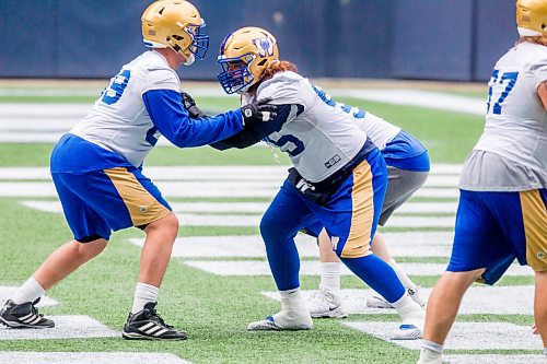 MIKAELA MACKENZIE / WINNIPEG FREE PRESS

Defensive lineman Tui Eli (65) at Bombers practice at IG Field in Winnipeg on Wednesday, Oct. 13, 2021. For Taylor Allen story.
Winnipeg Free Press 2021.