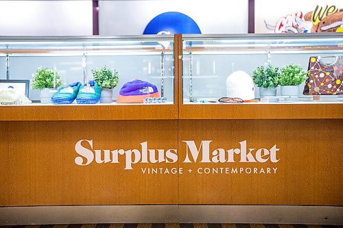 MIKAELA MACKENZIE / WINNIPEG FREE PRESS

Surplus Market, a new vintage and second-hand shop inside the Bay Polo Park, on opening day in Winnipeg on Wednesday, Oct. 13, 2021. For Ben Waldman story.
Winnipeg Free Press 2021.