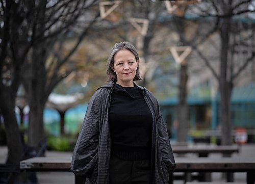 JESSICA LEE / WINNIPEG FREE PRESS

Sara Stasiuk is the newly appointed president and CEO of the Forks. She poses for a portrait at The Forks on October 13, 2021.

Reporter: Martin




