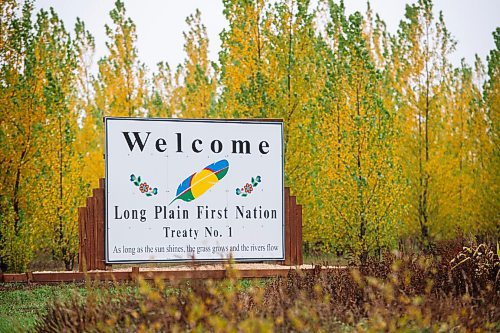 MIKE SUDOMA / Winnipeg Free Press
Welcome sign to Long Plain First Nation Thursday afternoon
October 14, 2021